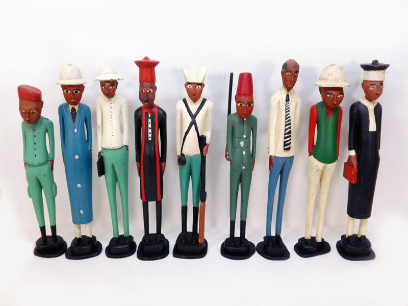 figura escultura colono europeo africa madera alt.32-57 total.49u